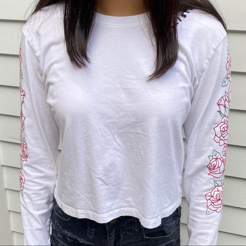 Floral sleeve shirt